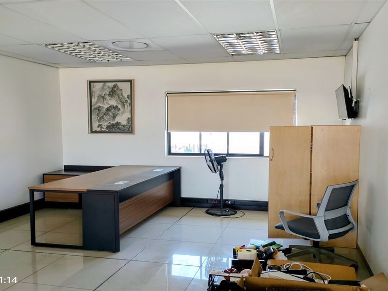 517m2  Warehouse  - TO LEASE IN THE NORTHLANDS RETIAL PARK - Photo 10