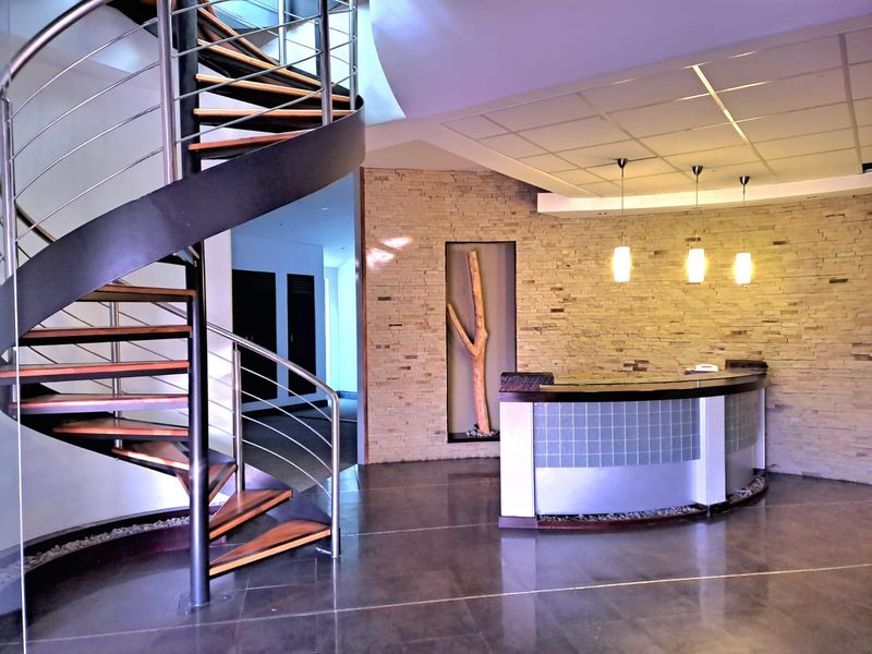 4th Floor Prime Office Space to Let In Tygervalley - Photo 3