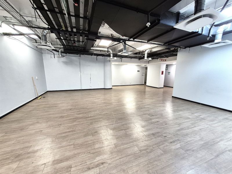 Offices to let in Rosebank - Photo 2