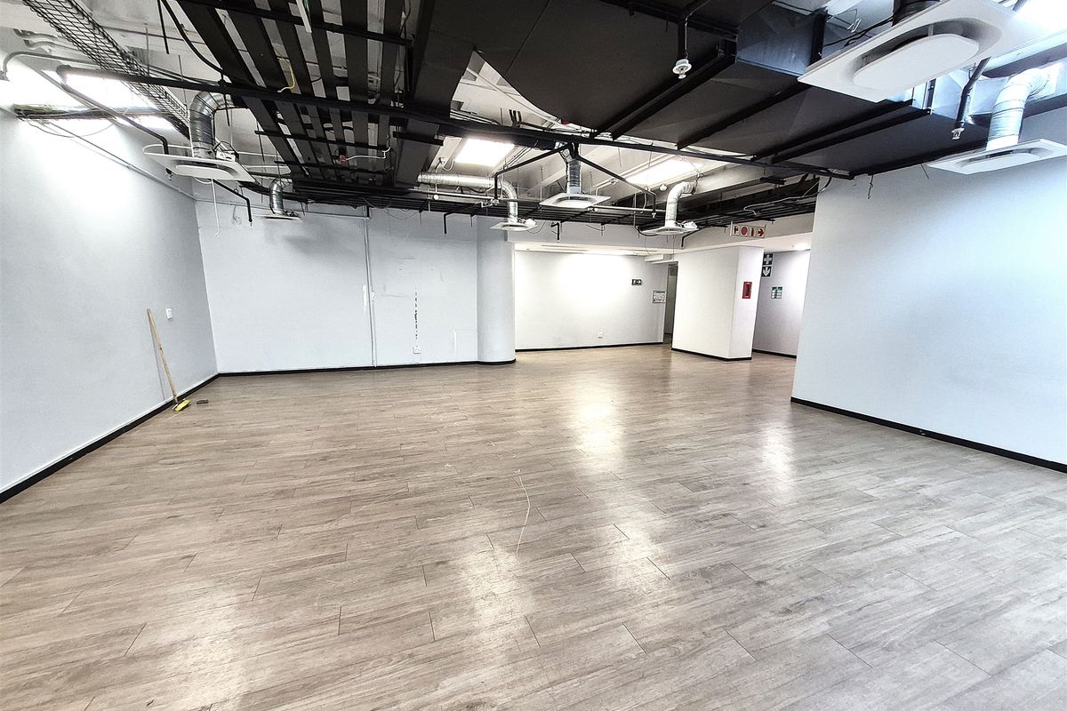 Offices to let in Rosebank - Photo 2