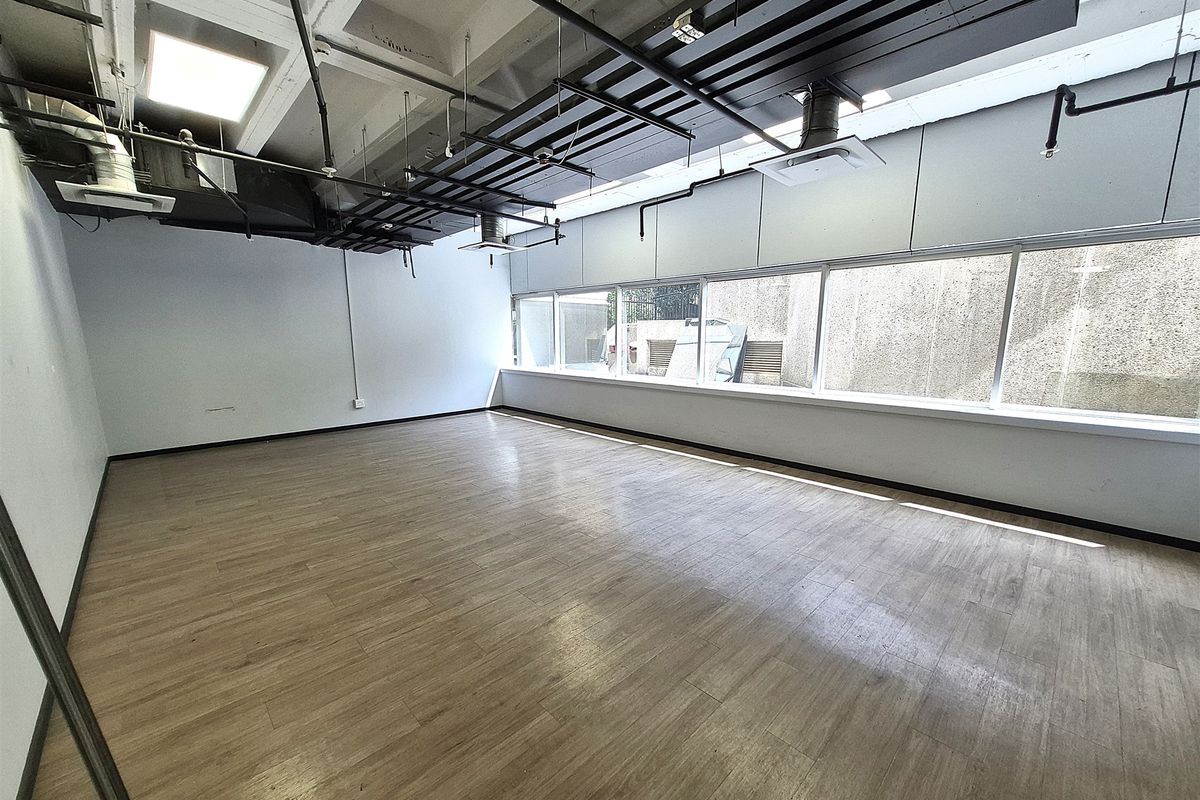 Offices to let in Rosebank - Photo 4