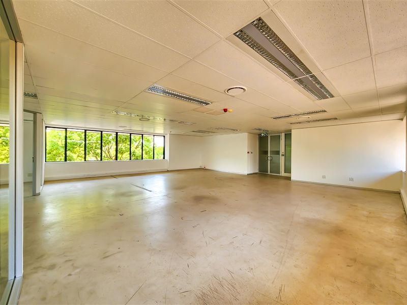 156m2 Office to Let in Constantia Office Park - Photo 9