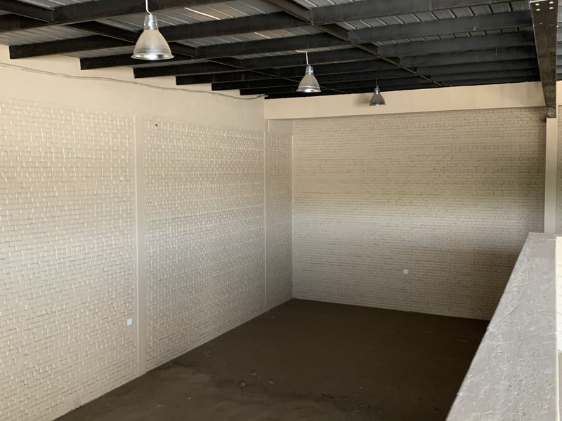 Warehouse to let in Pomona - Photo 7