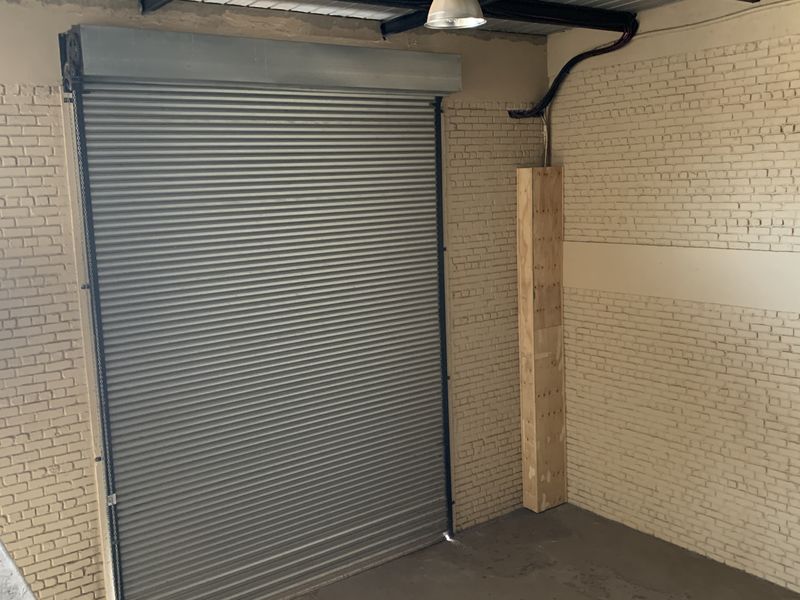 Warehouse to let in Pomona - Photo 8