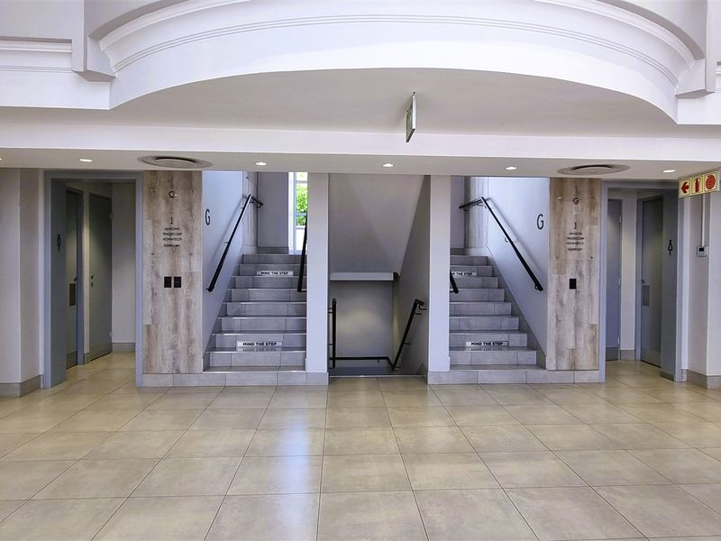 Office space to let in Peter Place - Photo 2