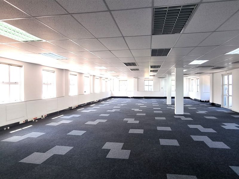 Office space to let in Peter Place - Photo 4