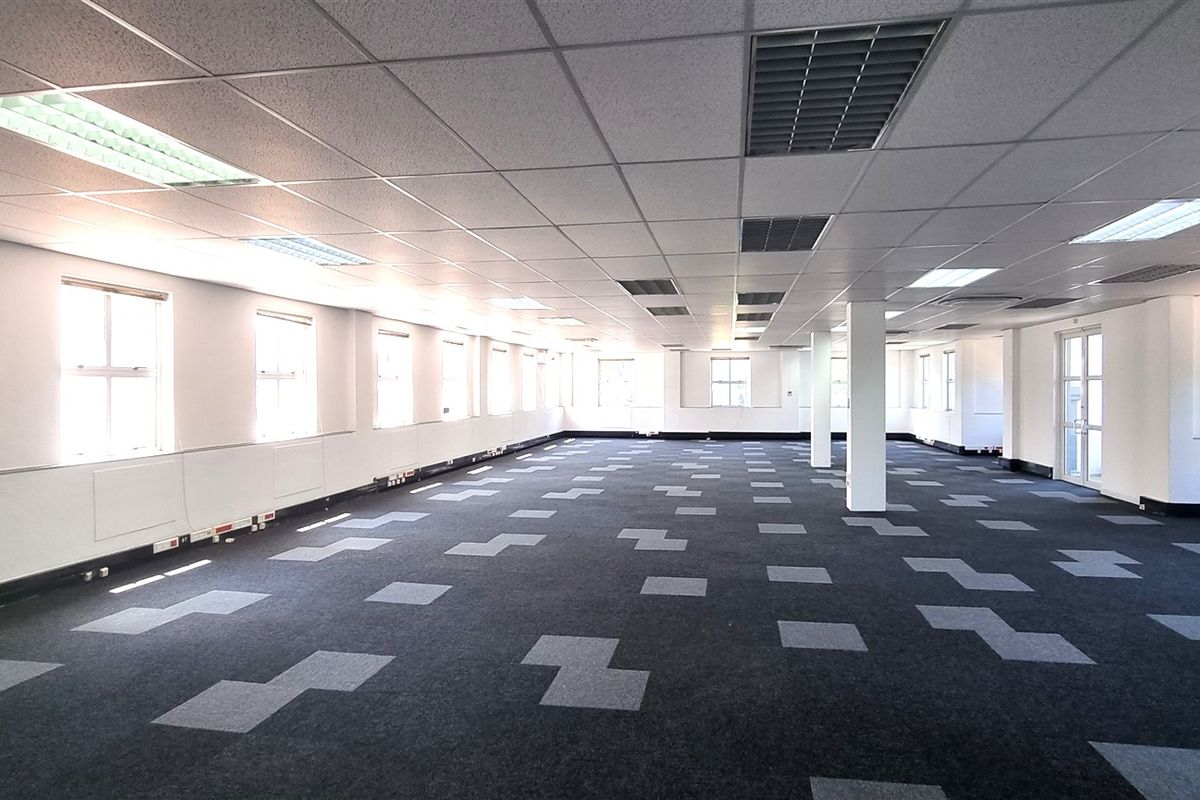 Office space to let in Peter Place - Photo 4