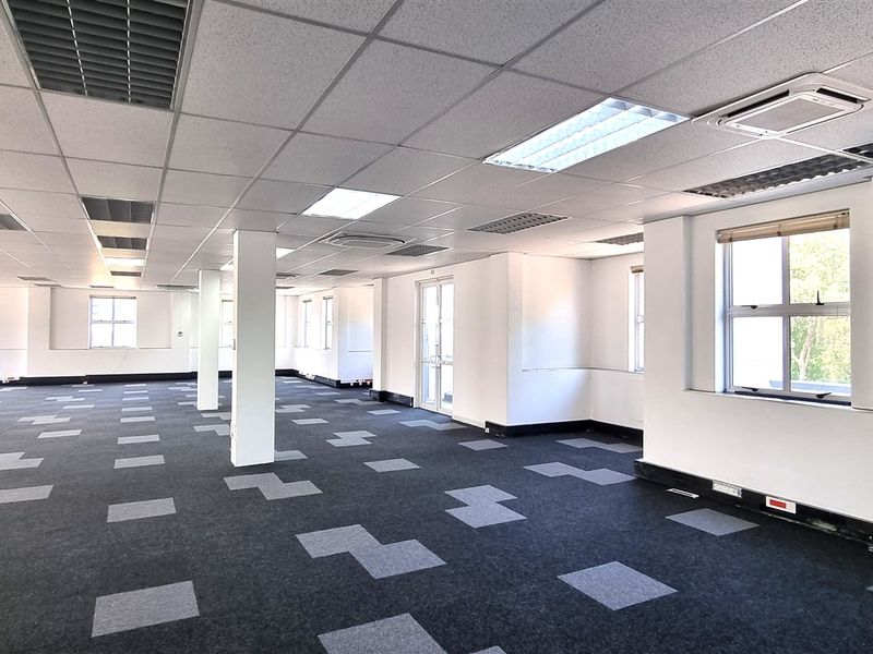 Office space to let in Peter Place - Photo 3