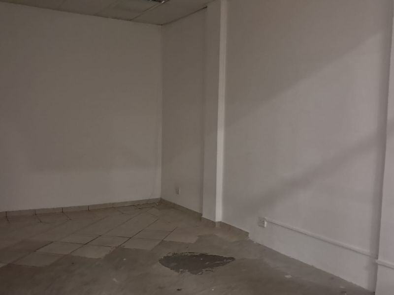 31m2 Retail space TO LET in Eco Park - Photo 3