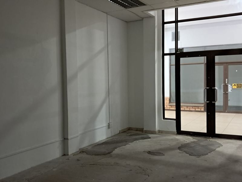 31m2 Retail space TO LET in Eco Park - Photo 5