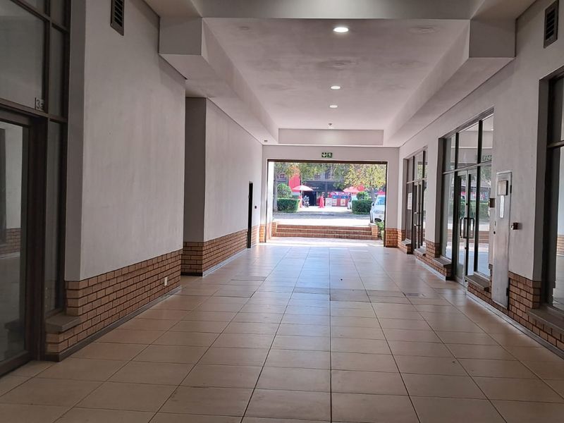 31m2 Retail space TO LET in Eco Park - Photo 7