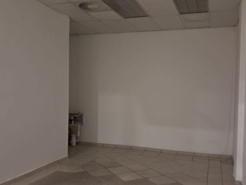 31m2 Retail space TO LET in Eco Park - Photo 4