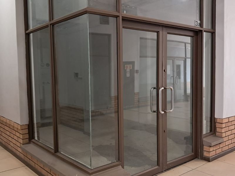 31m2 Retail space TO LET in Eco Park - Photo 1