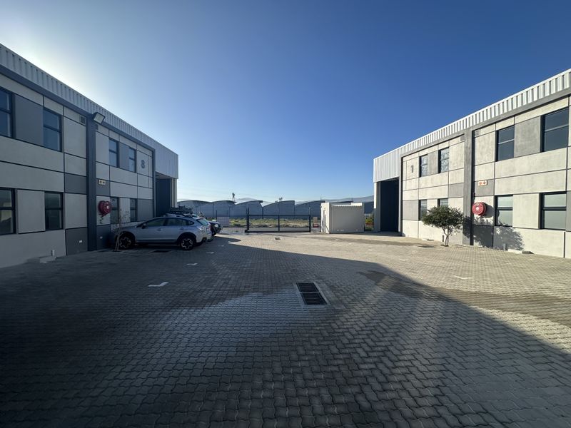 General Industrial Warehouse For Sale! - Photo 4