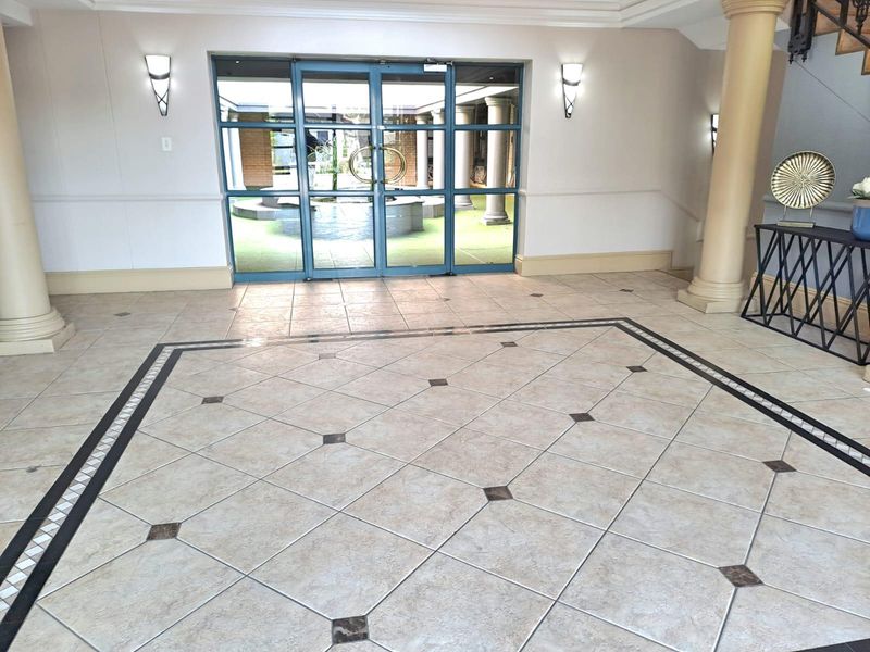 476m2 Ground Floor Office Space to Let in Century City - Photo 3