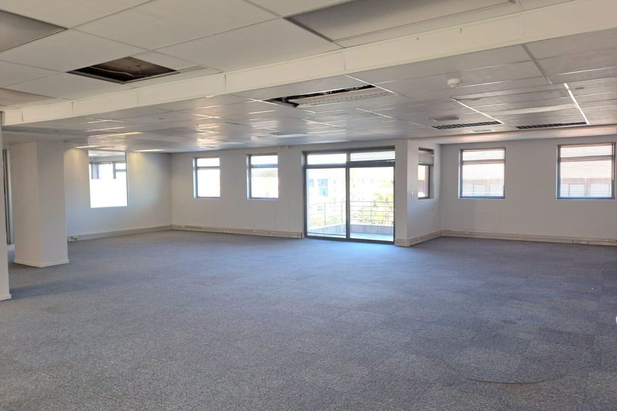 4th Floor Cnr office Space to Let in Century City - Photo 5