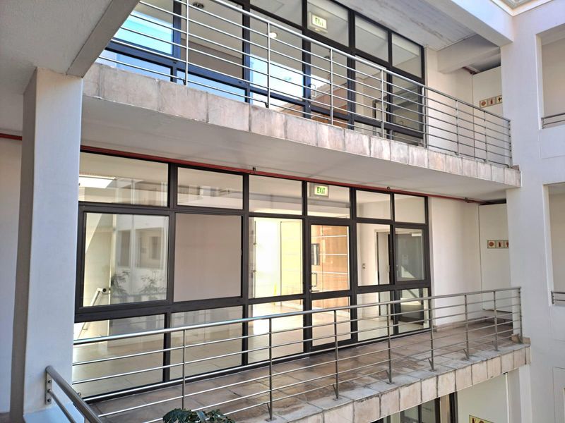 4th Floor Cnr office Space to Let in Century City - Photo 3