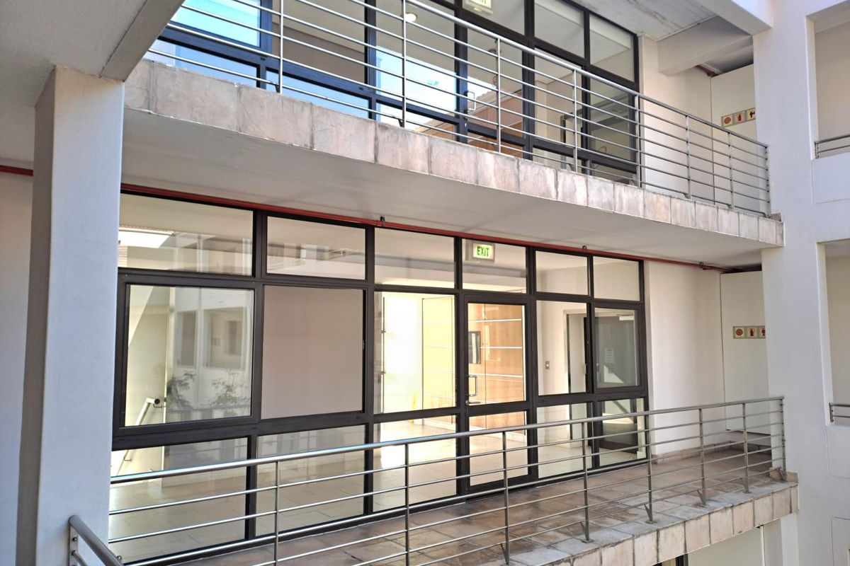 4th Floor Cnr office Space to Let in Century City - Photo 3