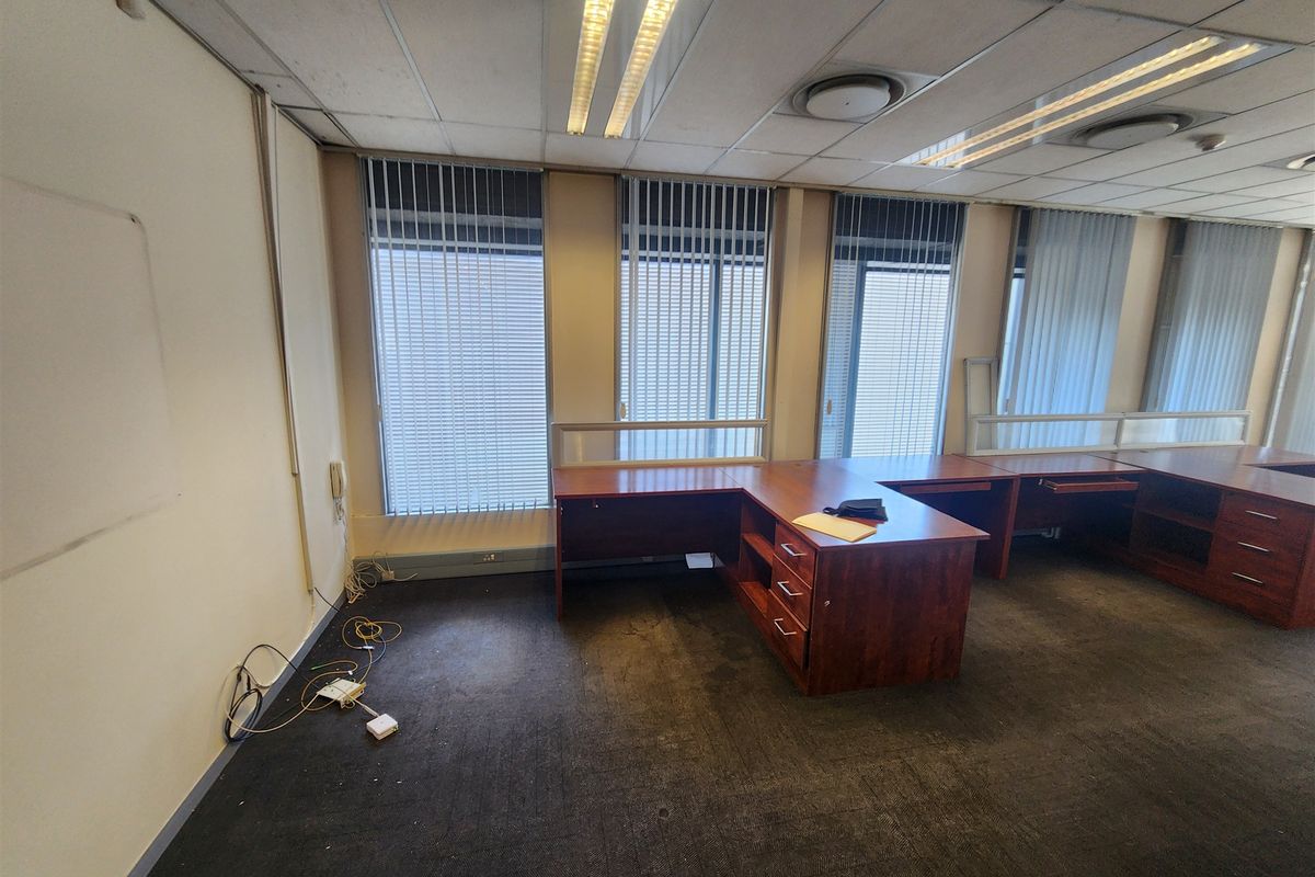 Offices to let in Sandton - Photo 5