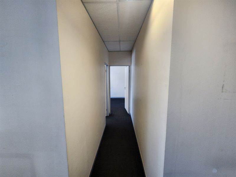 Offices to let in Sandton - Photo 7