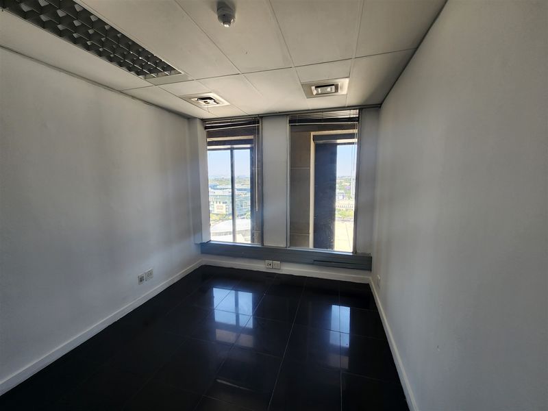 Offices to let in Sandton - Photo 7