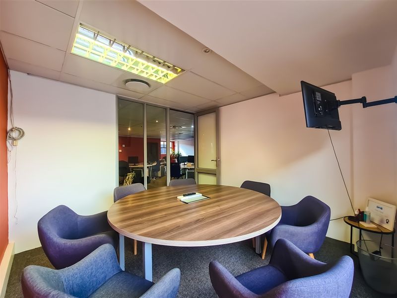 150m2 Office to Let in Willowbrook Office Park - Photo 7