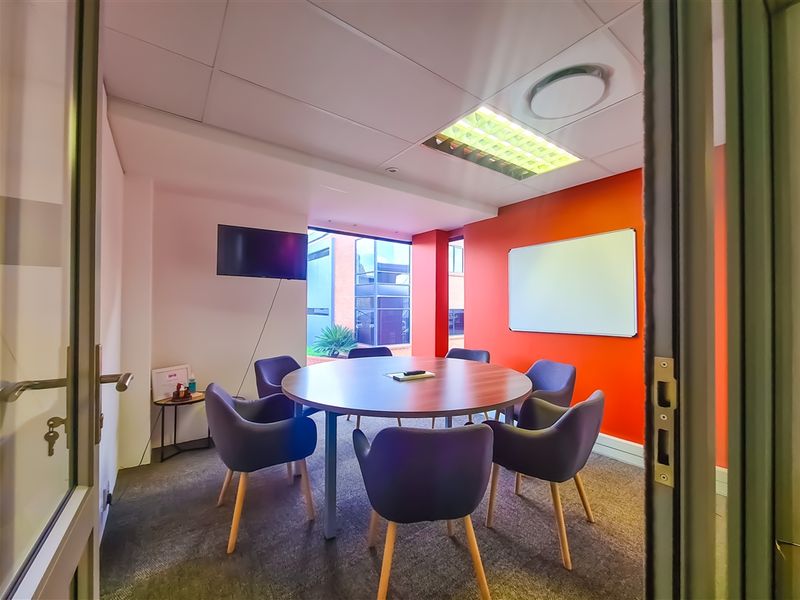 150m2 Office to Let in Willowbrook Office Park - Photo 6