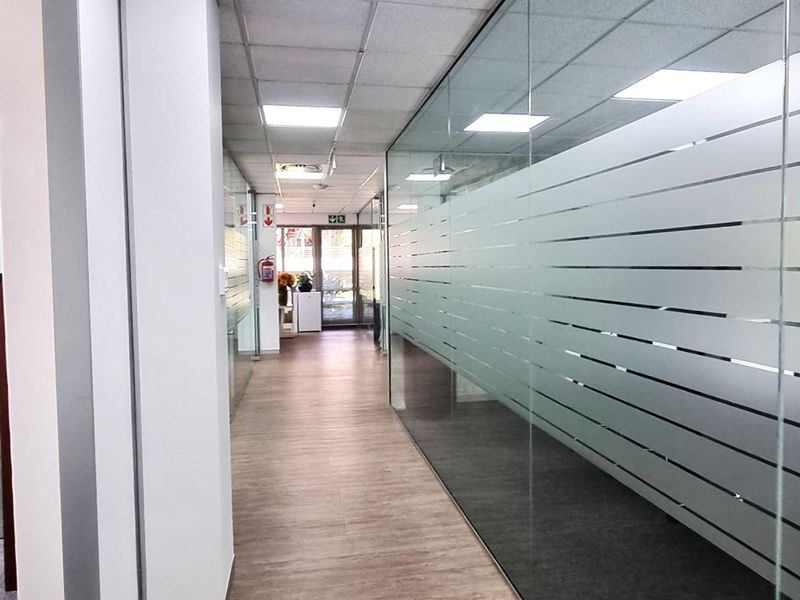 Beautifully Furnished Office Space to let in The Woodlands - Photo 7