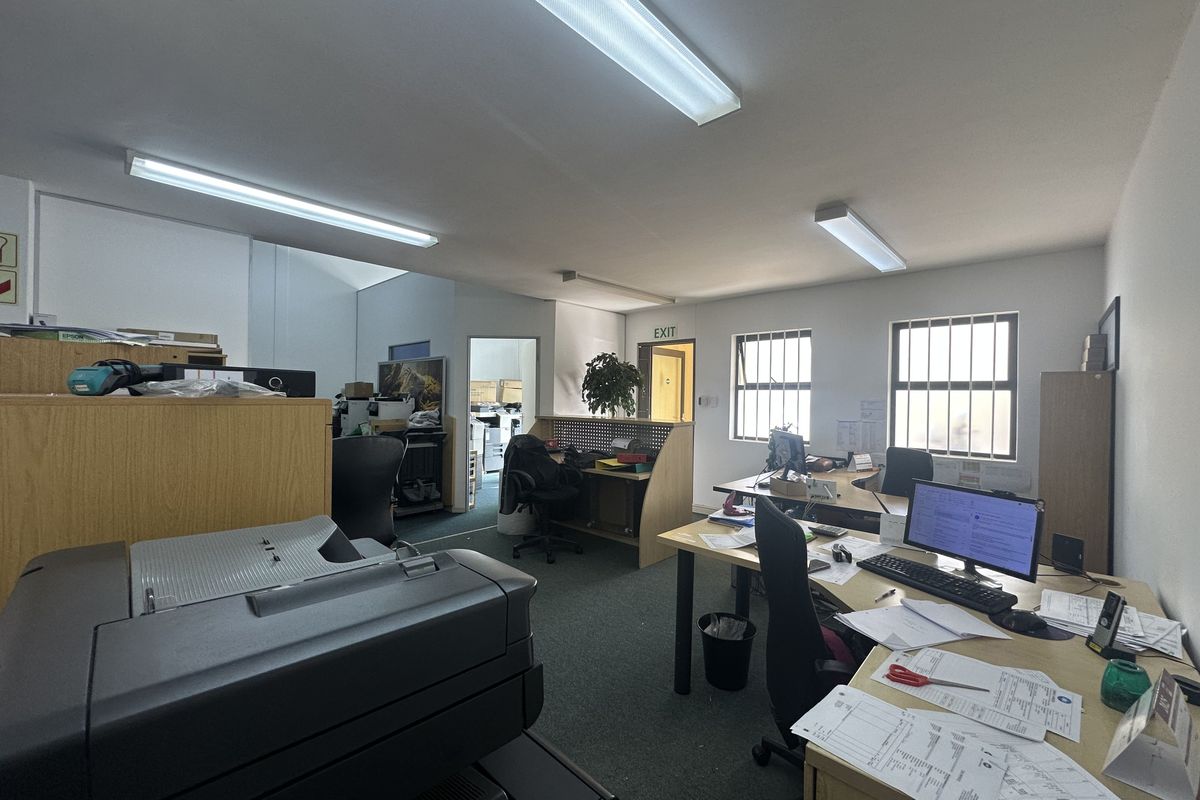 Montague Gardens - Commercial Space to Let! - Photo 2