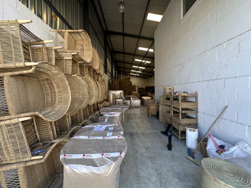Industrial Unit To Let - Killarney Gardens! - Photo 8