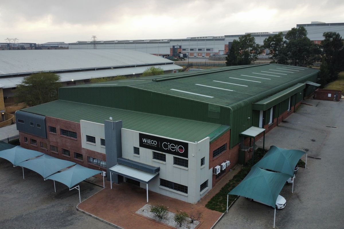 Industrial facility to let in Linbro Park - Photo 3