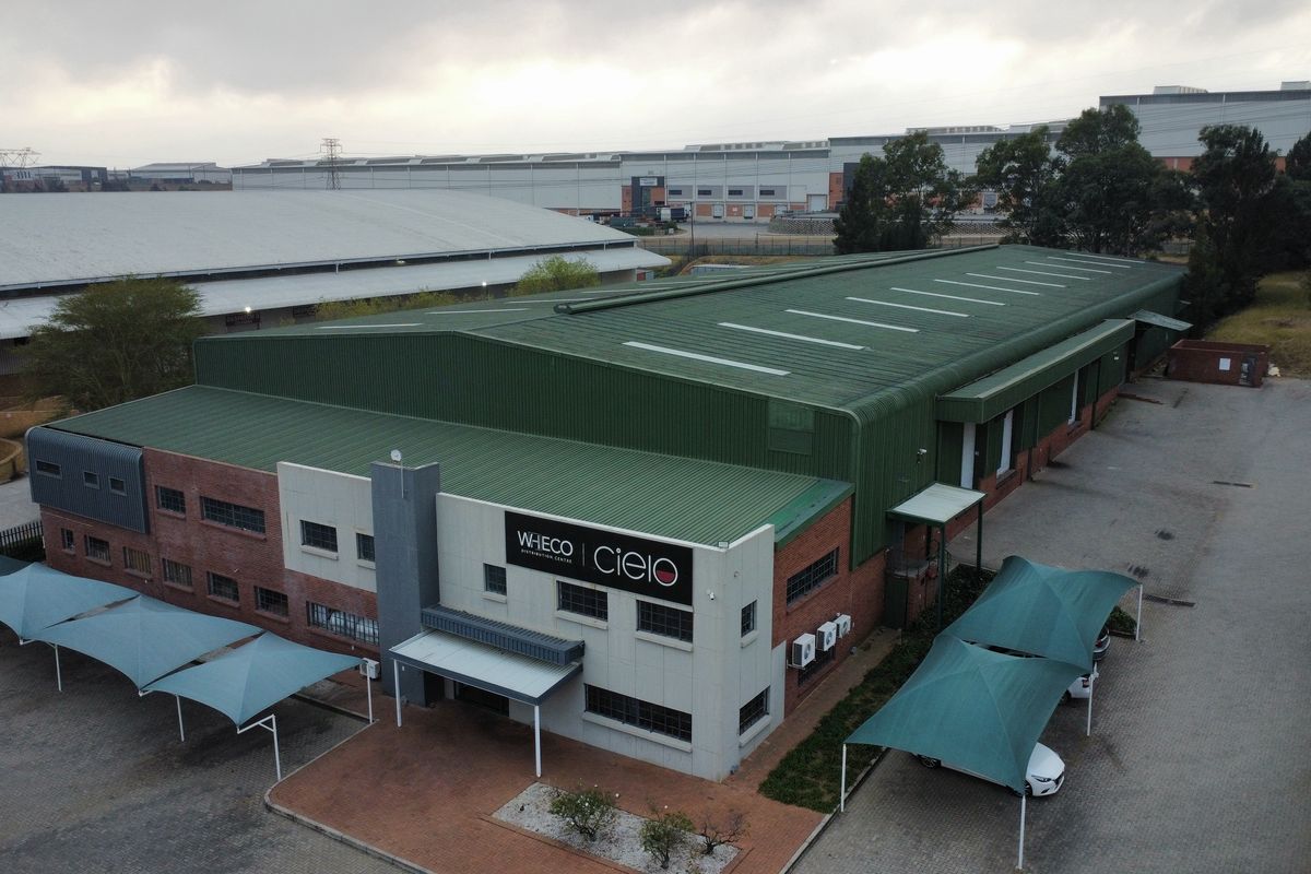 Industrial facility to let in Linbro Park - Photo 2