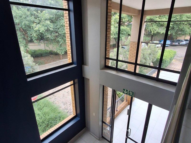 Grade A Office Space in Faerie Glen - Backup Power & 24/7 Security - Photo 5