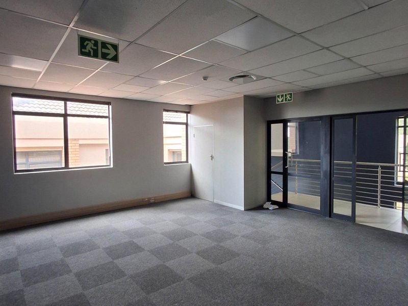 Grade A Office Space in Faerie Glen - Backup Power & 24/7 Security - Photo 10