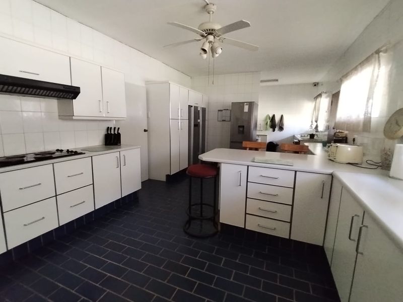 Farm at Boschfontein Rustenburg with Flat —Excellent Maintained - Photo 10