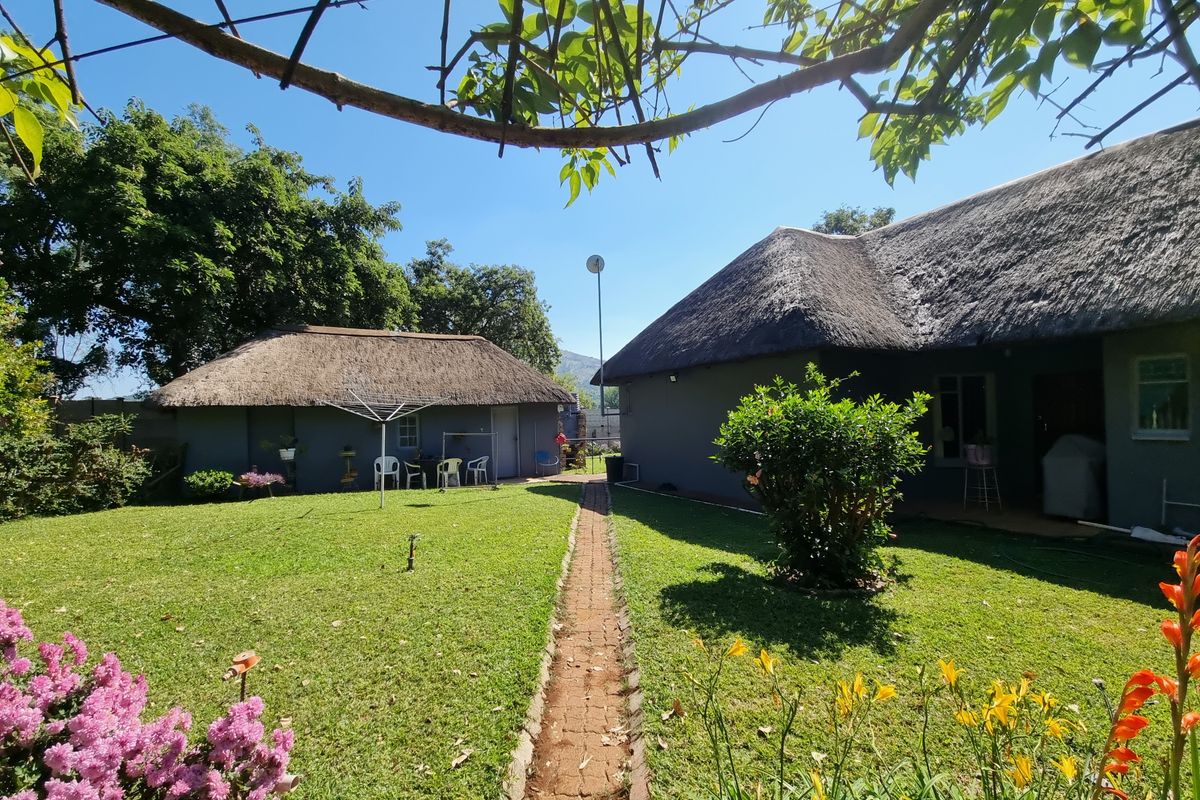 Farm at Boschfontein Rustenburg with Flat —Excellent Maintained - Photo 5