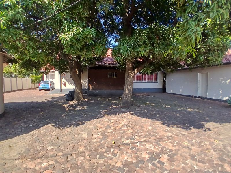 Prime Street-Facing Offices - Photo 8