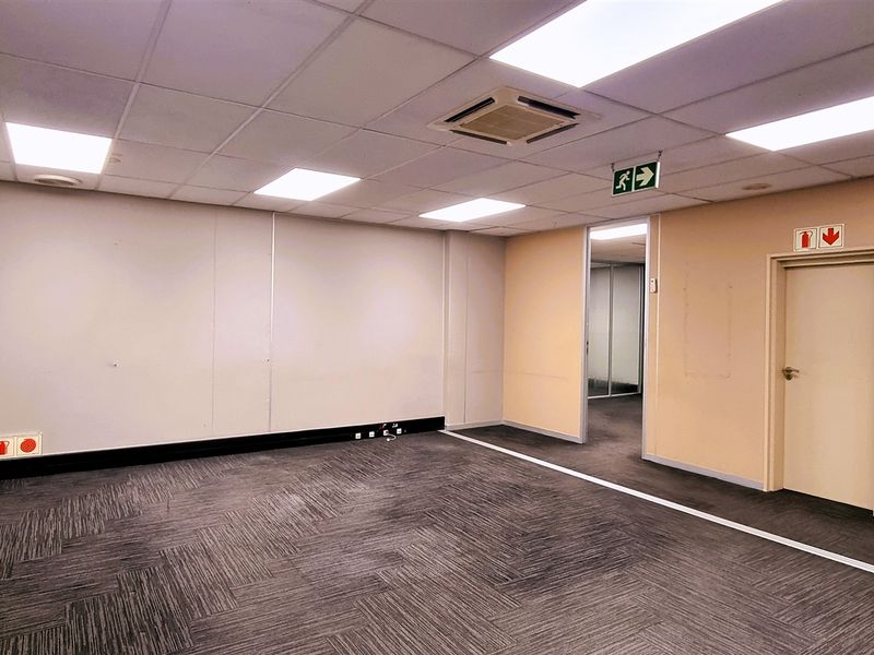 Office space For Sale in Turnberry Office Park - Photo 5