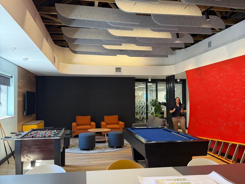 Stunning Fully Fitted Office Space to let in Centennial Place, Century City - Photo 4