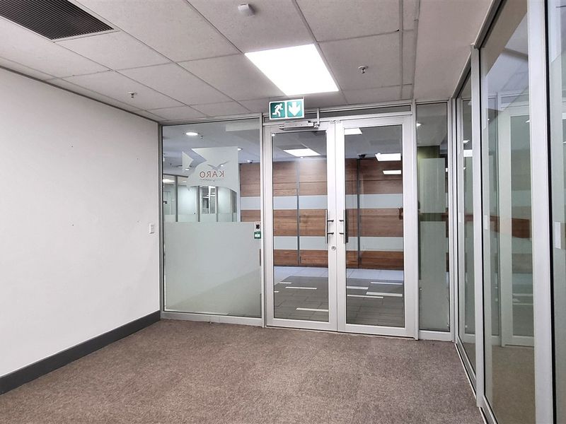 Offices to let on the Ground floor in Rivonia - Photo 3