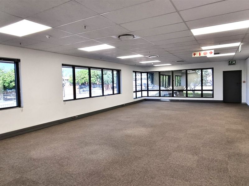 Offices to let on the Ground floor in Rivonia - Photo 6