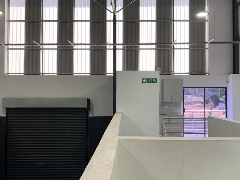 Warehouse to let in Linbro Park - Photo 7