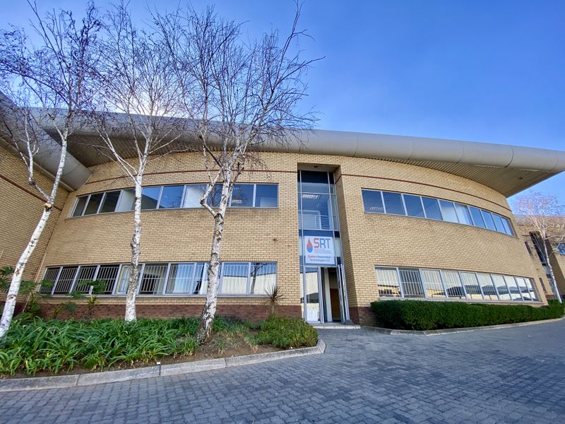 1,334m2 Warehouse & Office To Let in Corporate Park South, Midrand - Photo 2