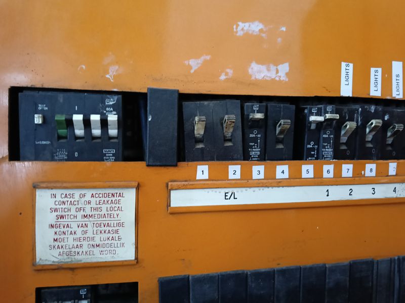 Factory/warehouse/workshop to let - Photo 7