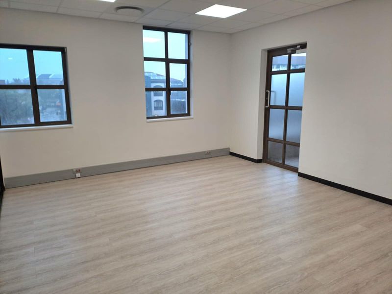 Premium Office Space to Let in Waterhouse Place Century City - Photo 5