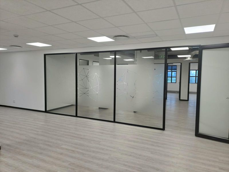 Premium Office Space to Let in Waterhouse Place Century City - Photo 4