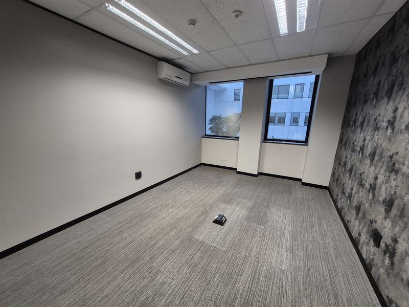 Office Space to Let in Rosebank - Photo 8