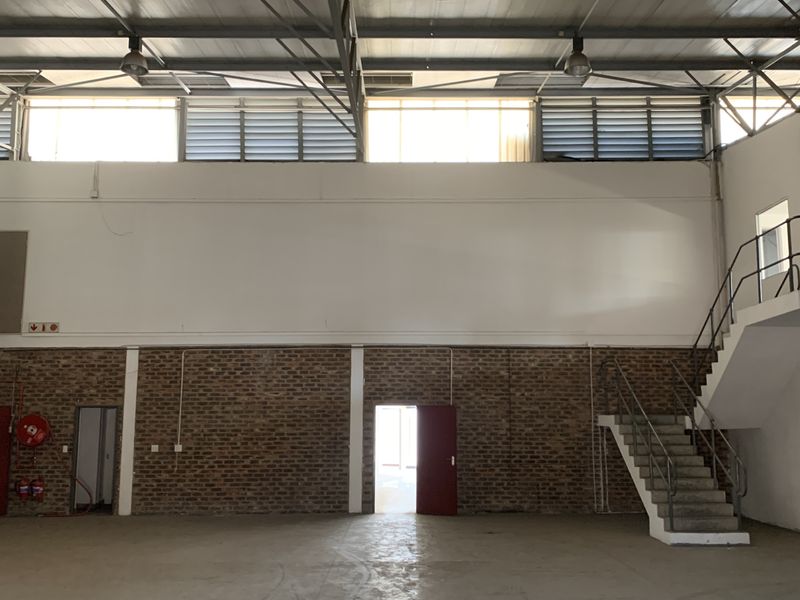Warehouse to let in Linbro Park - Photo 9