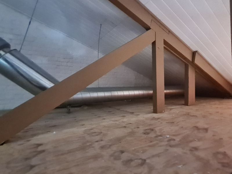 WOODSTOCK OFFICE | FULLY RENOVATED | READY TO MOVE IN - Photo 9