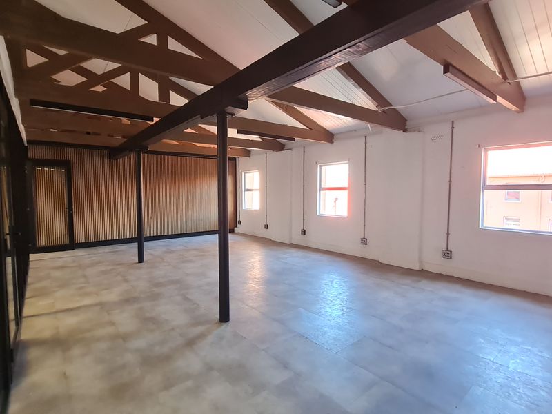 WOODSTOCK OFFICE | FULLY RENOVATED | READY TO MOVE IN - Photo 6